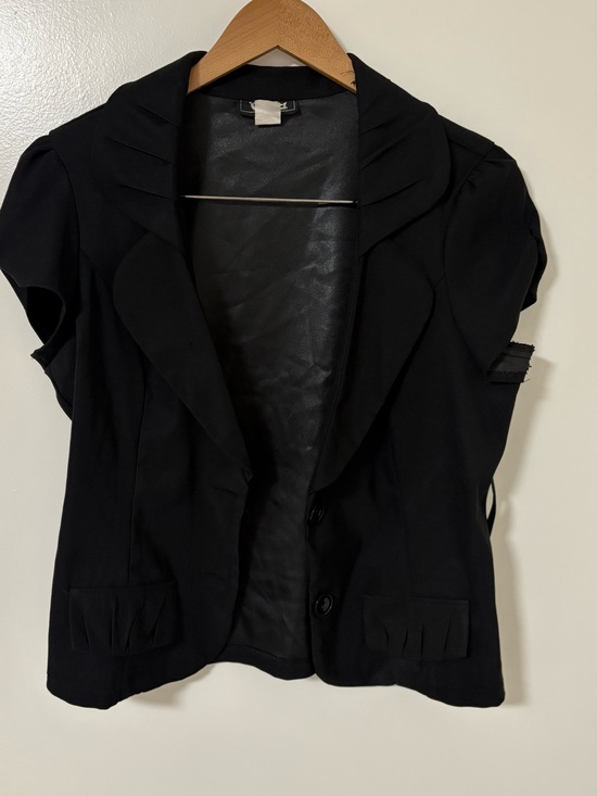 Valia Jackets & Blazers - Valia Black Short-Sleeve Feminine Blazer Jacket